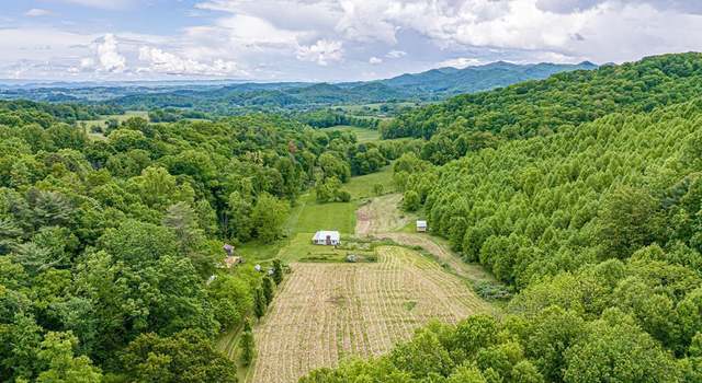 Photo of 30249 Government Rd, Damascus, VA 24236