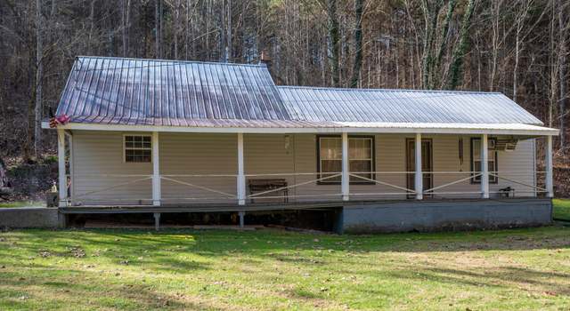 Photo of 120 Hawknest Dr, Pennington Gap, VA 24277