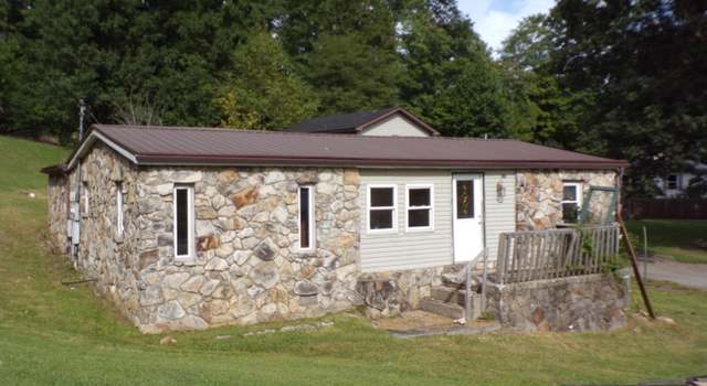 Photo of 9781 Sulpher Springs Dr, Pound, VA 24279