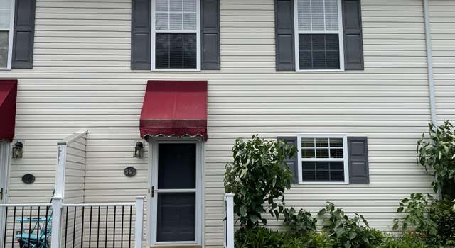 Photo of 2101 Cherokee Rd #15, Johnson City, TN 37604