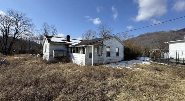 Photo of 111 28th St, Big Stone Gap, VA 24219