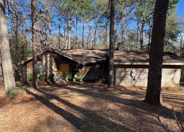 Property at 305 Meadowbrook Dr, Andalusia, AL 36420, 4 beds, 3.5 baths