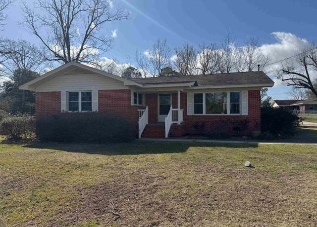 Property at 404 Susan St, Andalusia, AL 36420, 3 beds, 2 baths