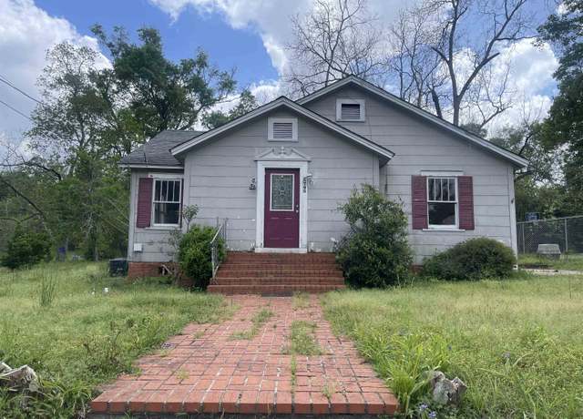 Property at 209 Hart Ave, Opp, AL 36467, 3 beds, 2 baths