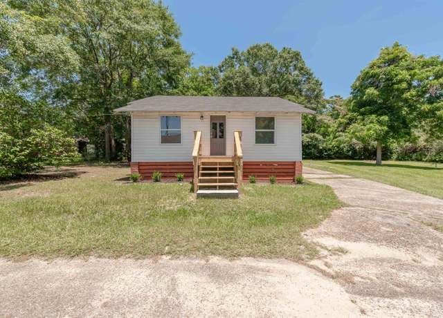Property at 203 Paul St, Opp, AL 36467, 3 beds, 2 baths