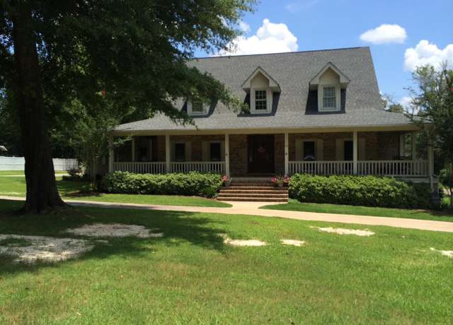 Property at 100 Shannon Dr, Andalusia, AL 36420, 4 beds, 4 baths