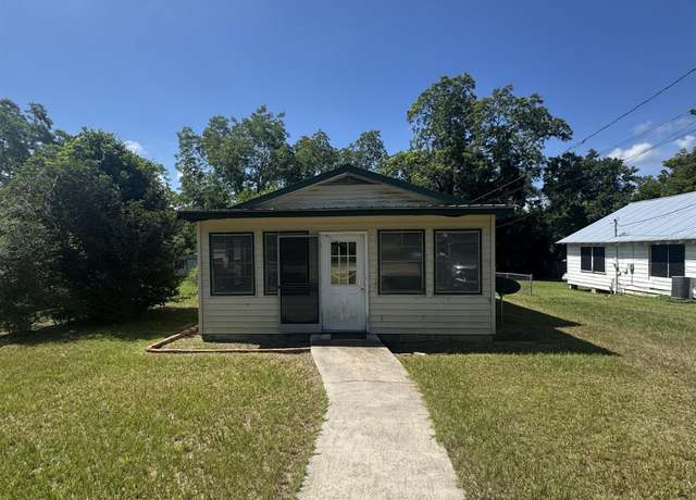 Property at 1003 Maude Ave, Opp, AL 36467, 3 beds, 2 baths