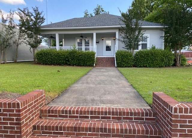 Property at 207 Church St, Andalusia, AL 36420, 3 beds, 2.5 baths