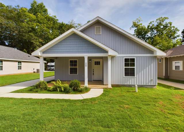 Property at 409 Church St, Andalusia, AL 36420, 3 beds, 2 baths