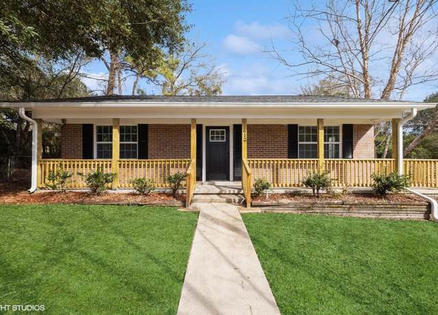 Property at 612 Highland Ave, Flomaton, AL 36441, 3 beds, 2 baths