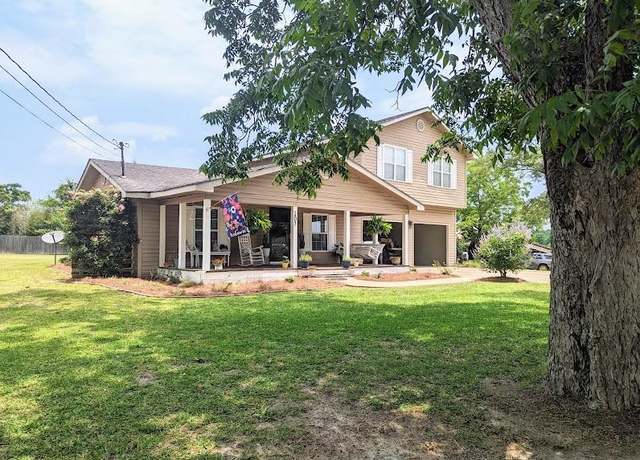 Property at 107 Boles St, Opp, AL 36467, 4 beds, 3.5 baths