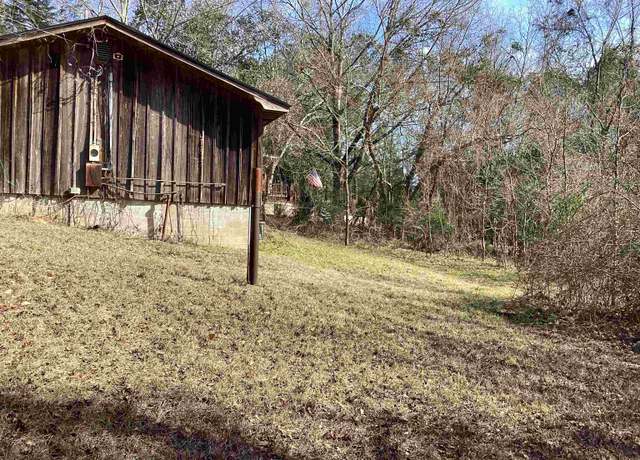 Property at 802 Perryman St, Evergreen, AL 36401, 1 bed, 1 bath