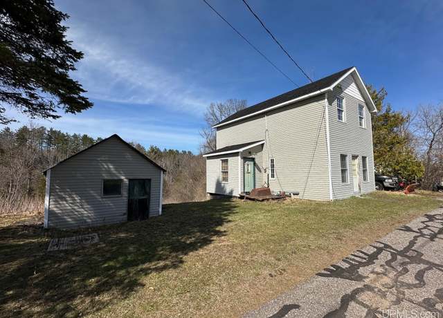 Property at 304 W Railroad St, Michigamme, MI 49861, 4 beds, 1 bath