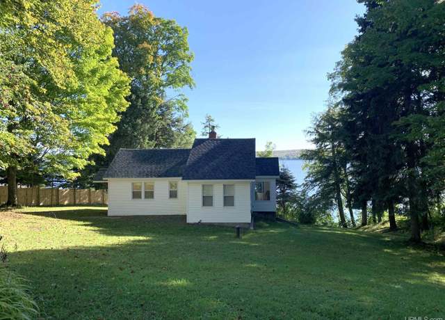 Property at N9076 M64 Hwy, Marenisco, MI 49947, 2 beds, 1 bath