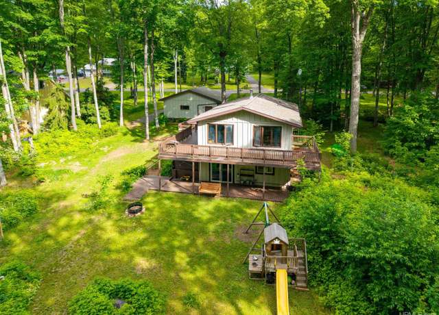 Property at 1660 Engman Rd, Skandia, MI 49885, 3 beds, 2 baths