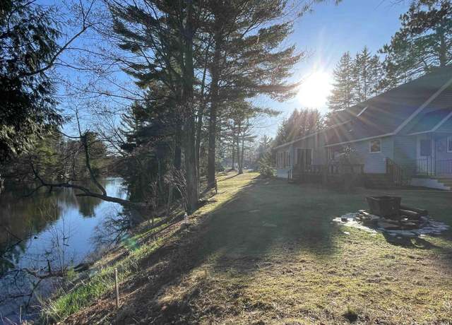 Property at 7629 W Rivers Dr, Manistique, MI 49854, 3 beds, 1.5 baths
