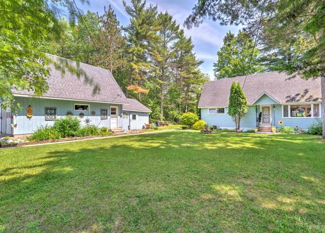 Property at 7629 W Rivers Dr, Manistique, MI 49854, 3 beds, 1.5 baths