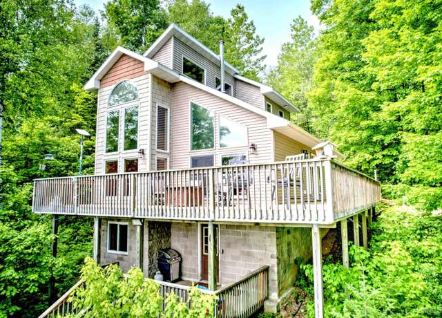 Property at 3007 W Pike Ln, Gwinn, MI 49841, 3 beds, 2 baths