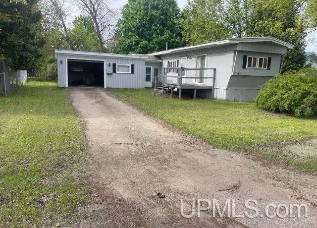 Property at 729 Breitung Ave, Kingsford, MI 49801, 2 beds, 1 bath