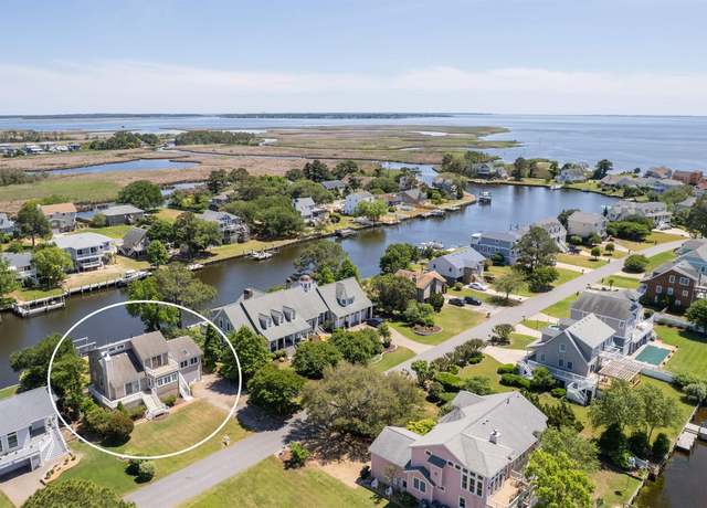 Property at 4005 Ivy Ln Lot 16, Kitty Hawk, NC 27949, 4 beds, 3 baths