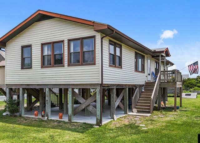 Property at 57194 M. V. Australia Ln, Hatteras, NC 27943, 3 beds, 1 bath