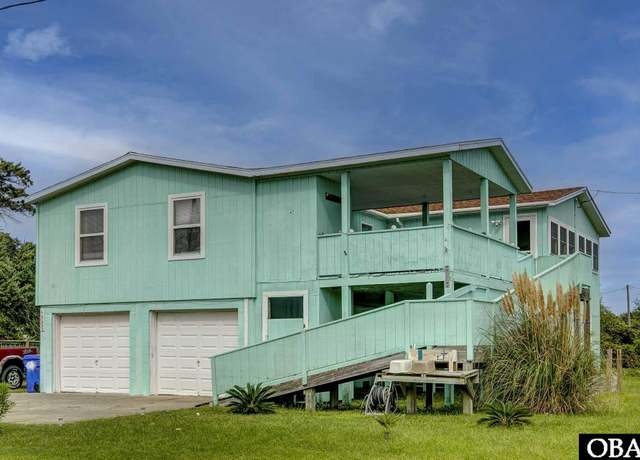 Property at 40088 Harbor Rd, Avon, NC 27915, 3 beds, 2 baths