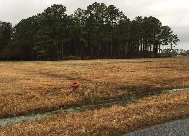 Property at 112 Northside Park Dr, Elizabeth City, NC 27909