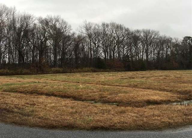 Property at 106 Northside Park Dr, Elizabeth City, NC 27909