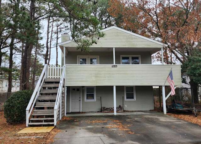 Property at 307 Ocean Acres Dr Unit 7, Kill Devil Hills, NC 27948, 4 beds, 2.5 baths