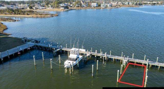 Photo of 0 Docks Slip R12, Manteo, NC 27954