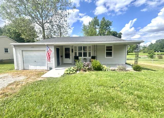 Property at 671 W High St, Marshall, MO 65340, 3 beds, 2 baths