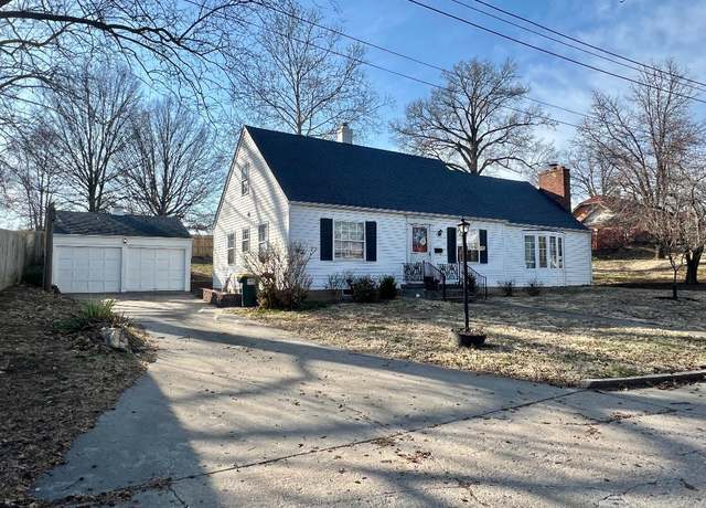 Property at 12 Poplar Dr, Boonville, MO 65233, 3 beds, 2 baths