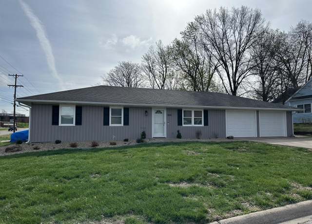 Property at 1600 S Olson Ave, Marshall, MO 65340, 3 beds, 2 baths
