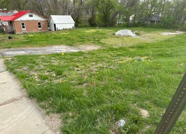 Property at 920 3rd St, Boonville, MO 65233