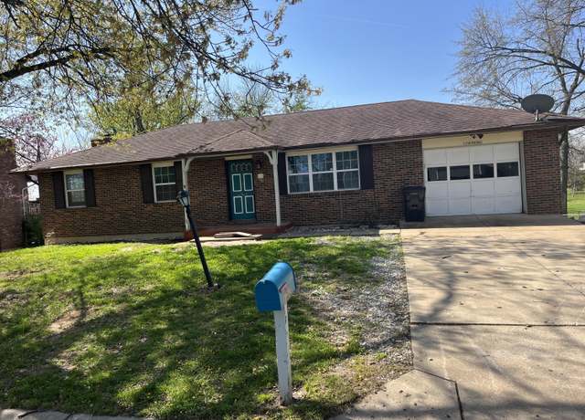 Property at 1782 E Riviera Dr, Columbia, MO 65202, 4 beds, 2 baths