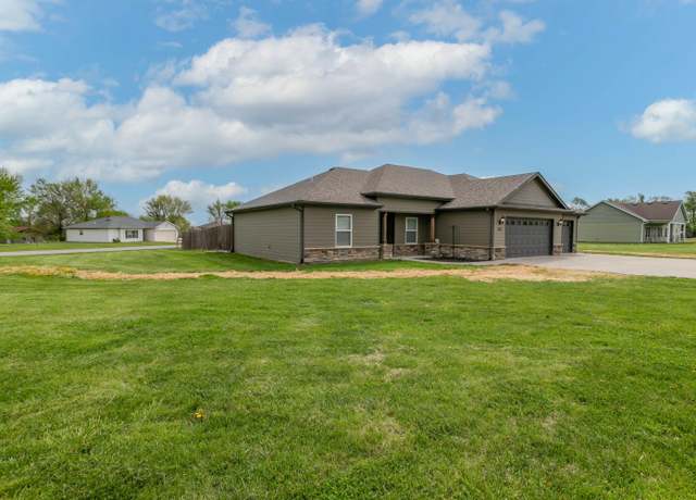 Property at 737 Sells Ct, Prairie Home, MO 65068, 3 beds, 2 baths