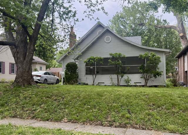 Property at 953 S Lafayette Ave, Marshall, MO 65340, 2 beds, 2 baths