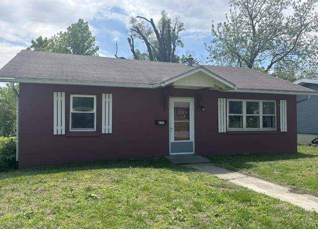 Property at 602 E Gordon St, Marshall, MO 65340, 2 beds, 1 bath