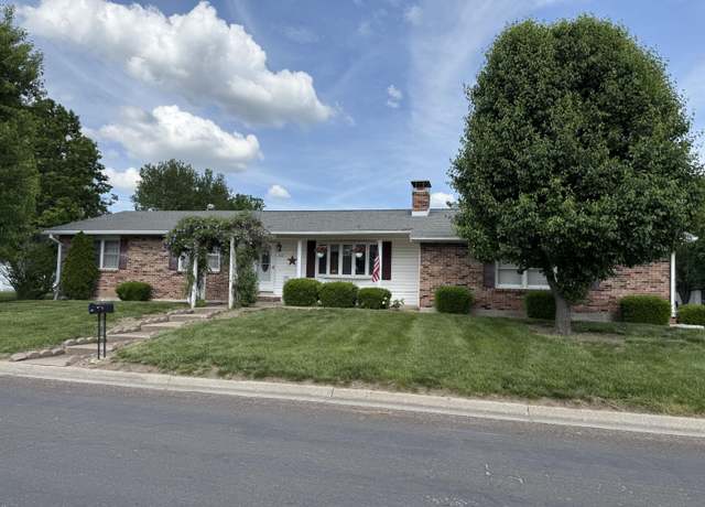Property at 1826 S Miami Ave, Marshall, MO 65340, 3 beds, 3 baths