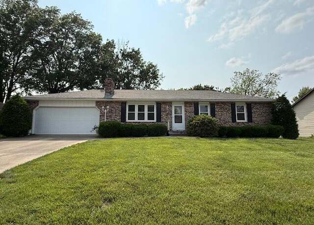 Property at 911 S Redwing Dr, Marshall, MO 65340, 3 beds, 2 baths