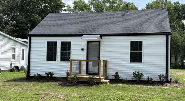 Photo of 1270 S Highland Ct, Marshall, MO 65340