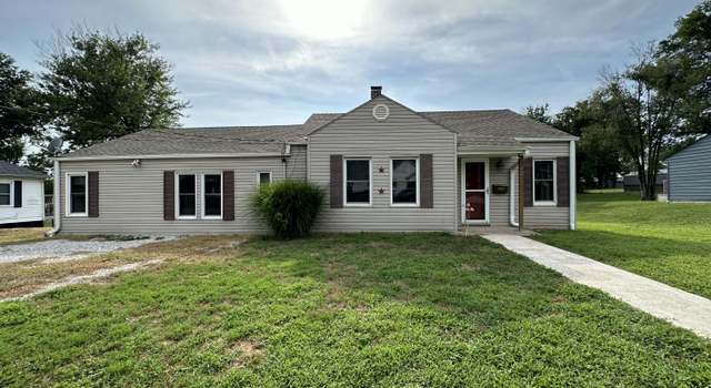 Photo of 907 Park St, Carrollton, MO 64633