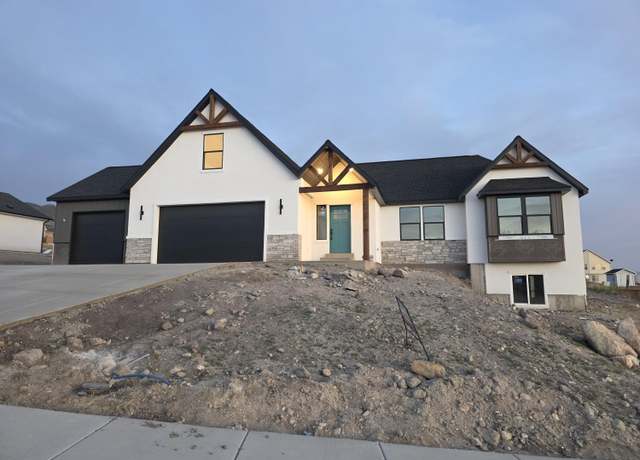 Property at 1822 E 5250 N, Enoch, UT 84721, 4 beds, 3 baths
