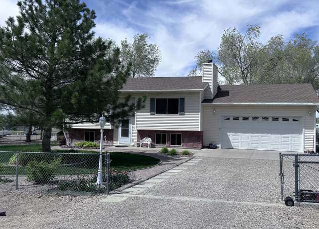 Property at 1563 E Sunset Rd, Enoch, UT 84721, 3 beds, 2 baths