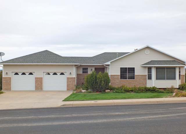 Property at 2224 W 30 N, Cedar City, UT 84720, 3 beds, 3 baths