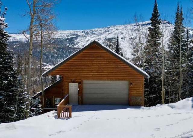 Property at 699 W Hunter Ridge Dr, Brian Head, UT 84719, 5 beds, 5 baths