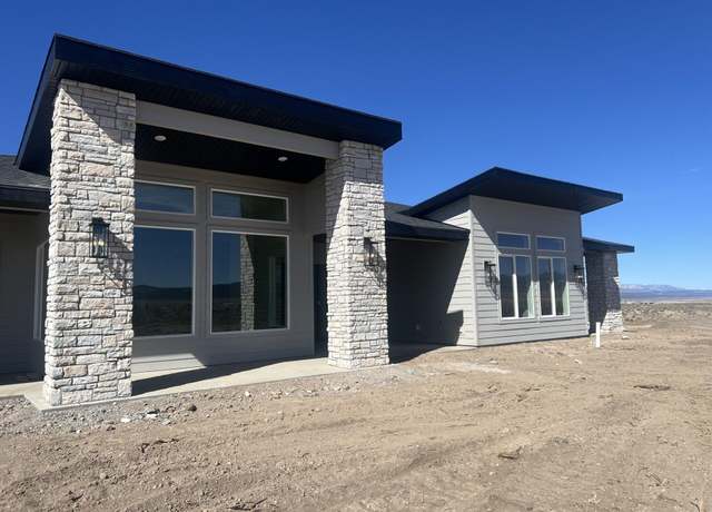 Property at 375 W Aspen Valley Dr, Panguitch, UT 84759, 3 beds, 3.5 baths