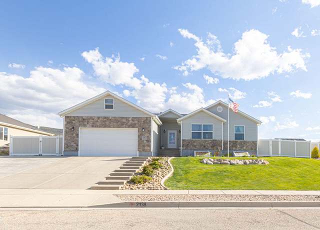 Property at 2138 E Ravine Rd, Enoch, UT 84721, 6 beds, 3 baths