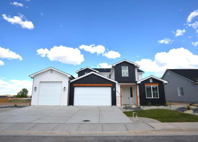 Property at N 10 E, Enoch, UT 84721, 5 beds, 3.5 baths