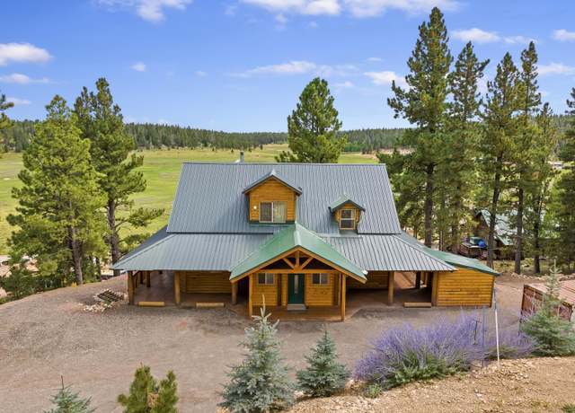 Property at 910 E Appaloosa Dr, Duck Creek Village, UT 84762, 4 beds, 3.5 baths